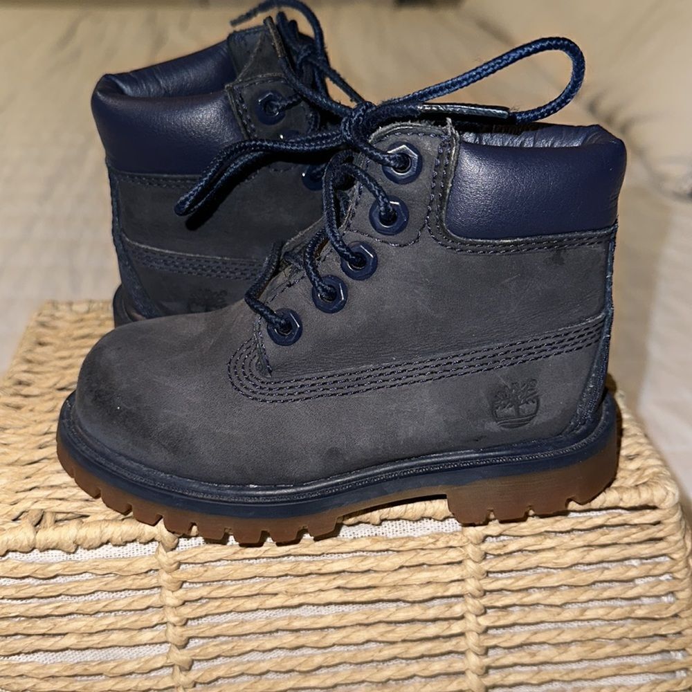 Timberland US7/EU 23.5 Classic Primaloft 200 gram Boot Toddler Navy Leather - Picture 6 of 16
